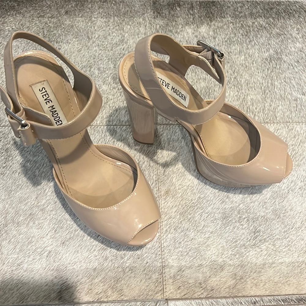 STEVE MADDEN Jillyy Shoe